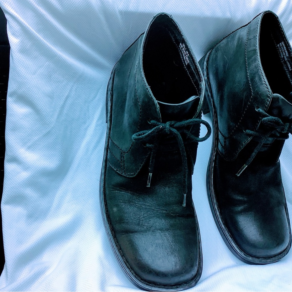 Born - Men's Chukka Boots Black Leather